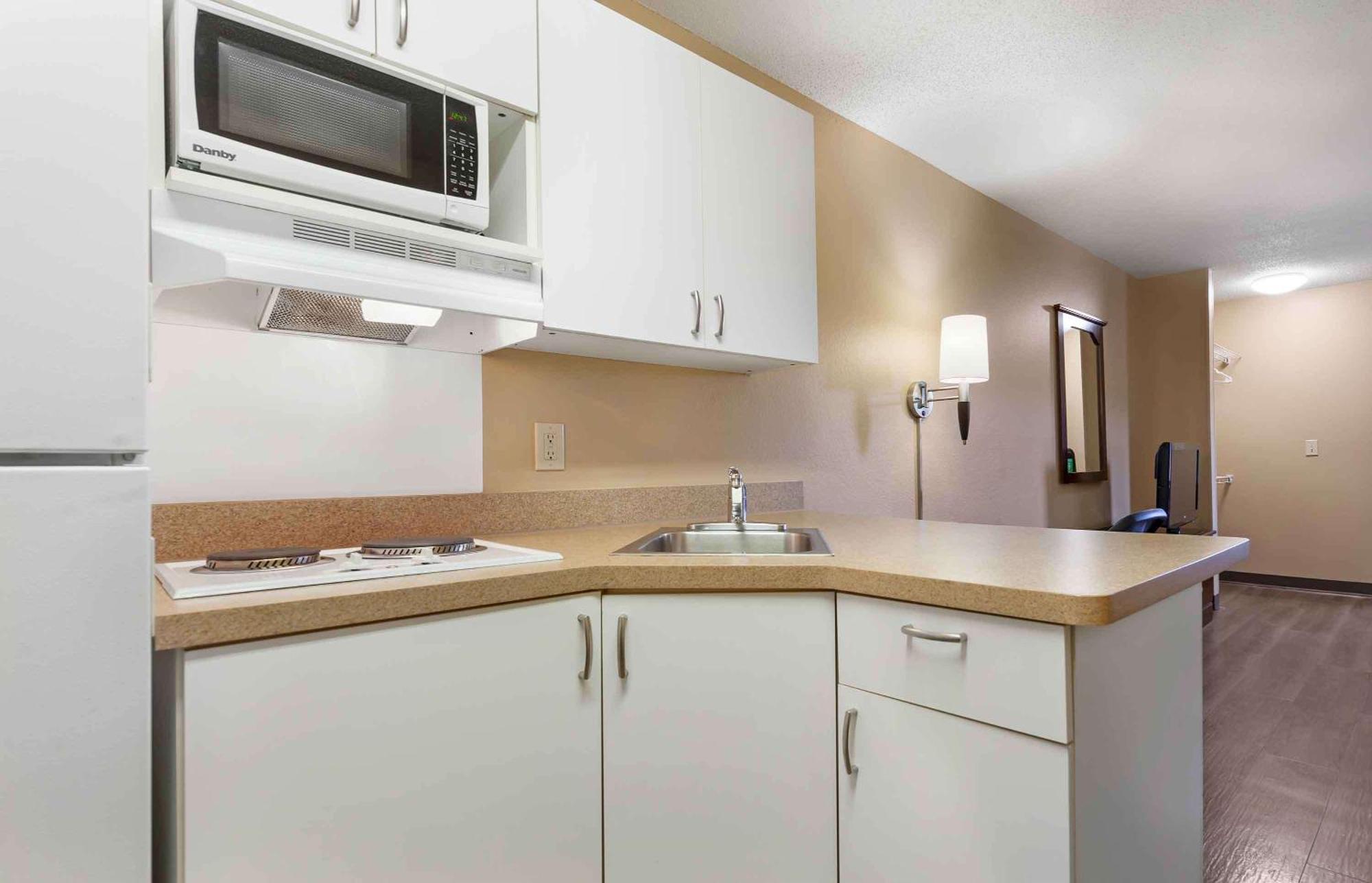 Extended Stay America Suites - Madison - Junction Court Міддлтон Екстер'єр фото