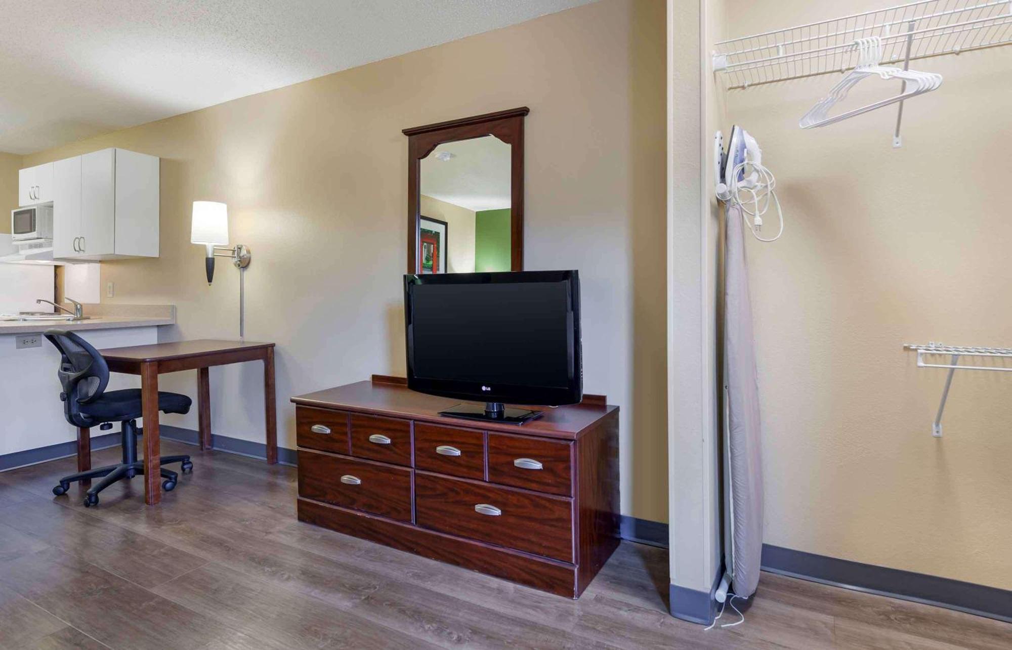 Extended Stay America Suites - Madison - Junction Court Міддлтон Екстер'єр фото