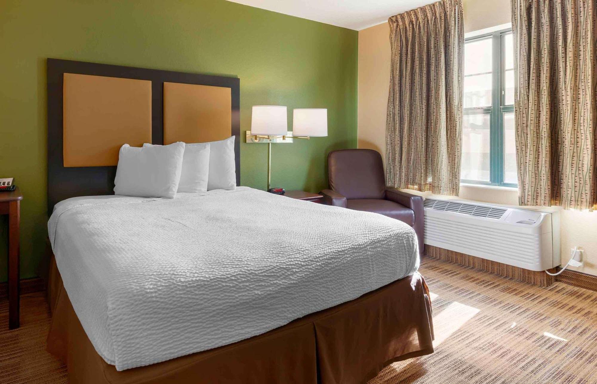 Extended Stay America Suites - Madison - Junction Court Міддлтон Екстер'єр фото