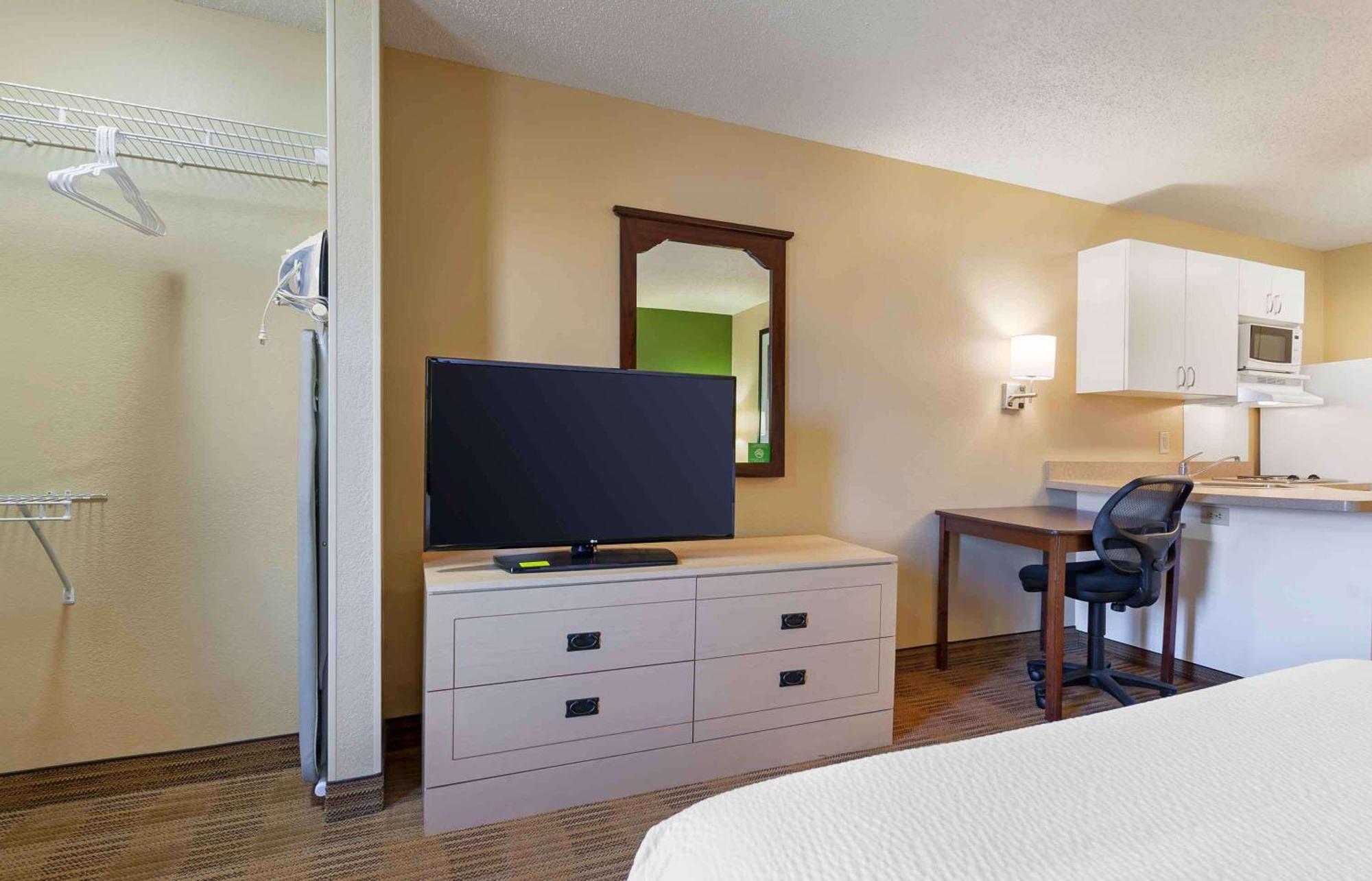 Extended Stay America Suites - Madison - Junction Court Міддлтон Екстер'єр фото
